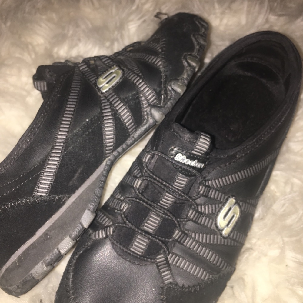 Skechers